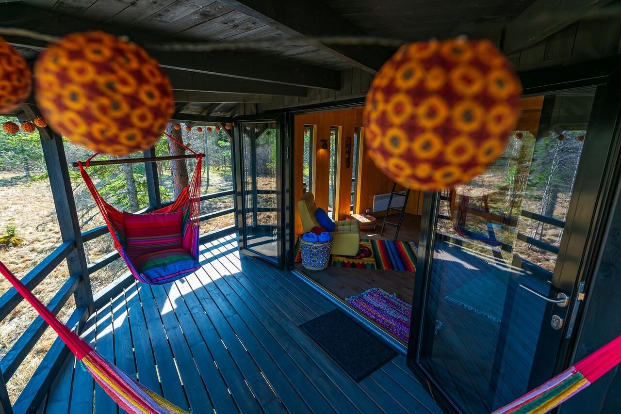 Лоджи Sambliku Treehouse Jõgisoo-11